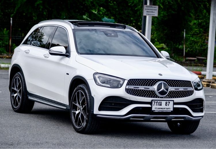 รถ Mercedes-Benz GLC-Class GLC300e สี ขาว