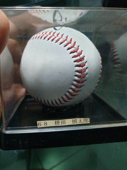 รูปเบสบอลที่ระลึกพร้อมลายเซ็นนักกีฬาเบสบอลชาวญี่ปุ่น made in Japan 5 ลูก เหมาสร้อยคอช่วยเสริมความมั่งคั่ง จากไต้หวัน ใช่ขาย 500 บาทพร้อมส่ง รูปที่ 6