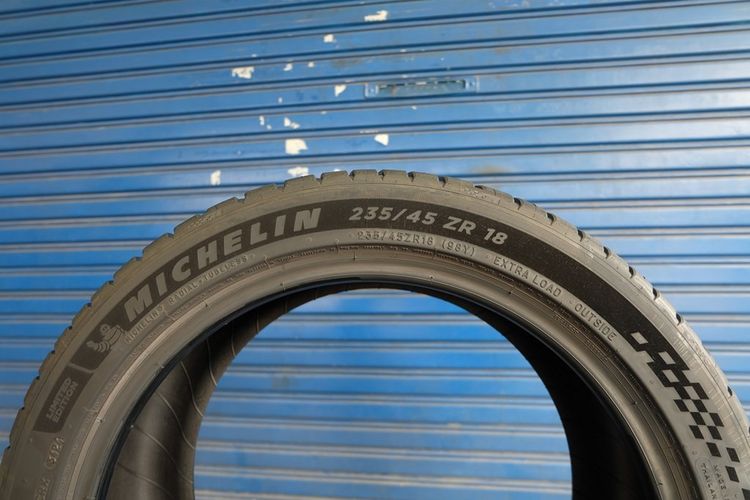 🏆 ยางใหม่ Michelin รุ่น Pilot Sport 5 ขนาด 235 45R18 ปี24 รูปที่ 4