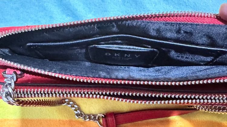 กระเป๋าสะพาย DKNY ของแท้ ซื้อจากช็อป รูปที่ 8