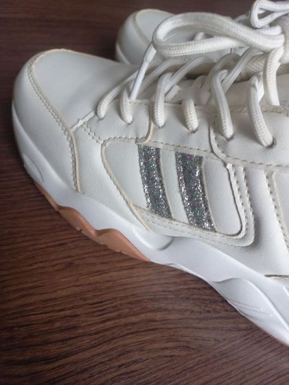 รองเท้าผ้าใบ สีขาว ของ บาจา สภาพดี ใส่ครั้งเดียว เบอร์3 มือสอง ยังใหม่ สวยมาก รูปที่ 5