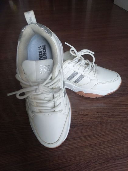รองเท้าผ้าใบ สีขาว ของ บาจา สภาพดี ใส่ครั้งเดียว เบอร์3 มือสอง ยังใหม่ สวยมาก รูปที่ 2