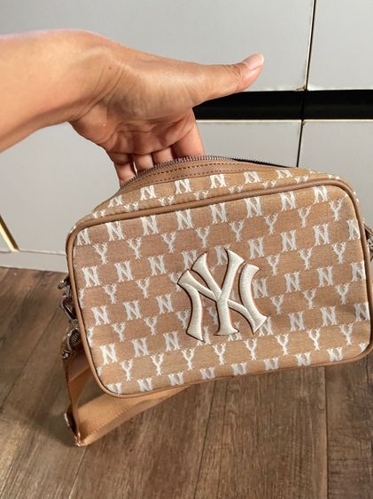 กระเป๋า MLB สีเบจ รูปที่ 11