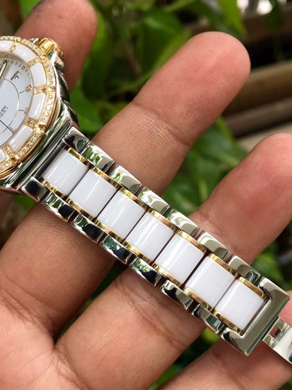 Tag​ Heuer​ ​F1Quartz 2k Gold White Ceramic Full Diamond White Dial WAH1221(36mm.)🇨🇭🇨🇭
  รูปที่ 11