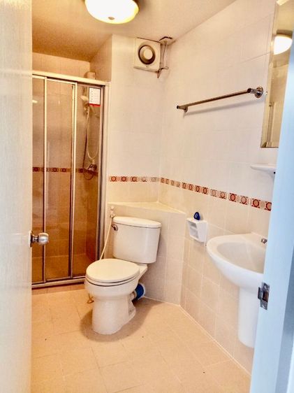 ขายคอนโด ติดถนนใหญ่ ลาดพร้าว 85 ติด bts สีเหลือง รูปที่ 3