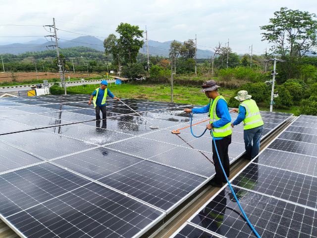 บริการล้างทำความสะอาดแผงโซล่าเซลล์ pm solar ตรวจซ่อมโซล่า รูปที่ 5