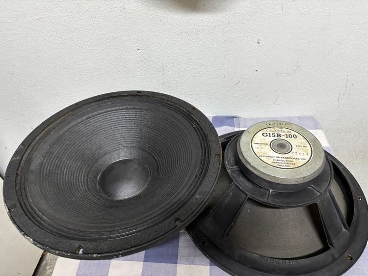 ลำโพงเสียงกลาง 15 นิ้ว CELESTION G 15- 100 MADE IN ENGLAND แทัเดิมๆ เสียงดีครับหายากแล้วครับราคาต่อคู่สนใจเชิญครับ