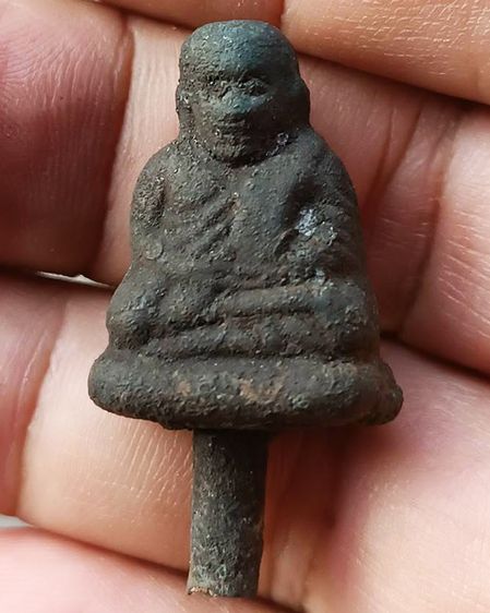 แท้ๆ จากวัด รูปหล่อ-เหรียญหล่อจอบใหญ่ หลวงพ่อเงิน รุ่นปืนแตก วัดคงคาราม (บางคลานใต้) ตัดจากช่อกรรมการ ปี 2528 รูปที่ 4