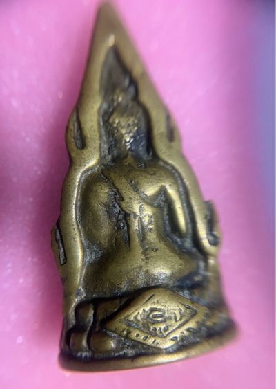 พระหล่อโบราณพระพุทธชินราช ลป.เผือก วัดกิ่งแก้ว  ออกวัดบางด้วน ปี 2493 รูปที่ 2