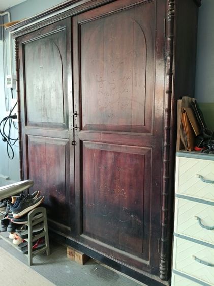 ตู้ไม้สักเก่าขนาดใหญ่ รูปที่ 4