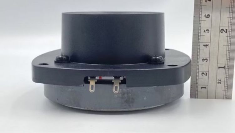 แหลมทวิตเตอร์ M.99 สภาพนางฟ้า สินค้ามีจำนวน 12ตัว หรือทักมาสอบถามได้ครับ