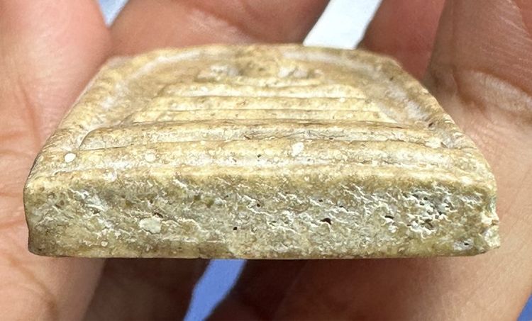 🙏พระสมเด็จเนื้อเก่าๆ🙏พระสมเด็จพิมพ์ใหญ่พระประธาน เนื้อเขียวชิ้นฝัก พิมพ์ดี องค์ละ 1550 รูปที่ 13