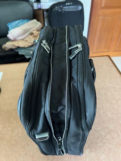 กระเป๋าสะพาย TUMI รูปที่ 9