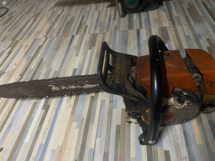 อุปกรณ์เครื่องมือช่าง เครื่องเลื่อยยนต์ stihl เครื่องละ7500