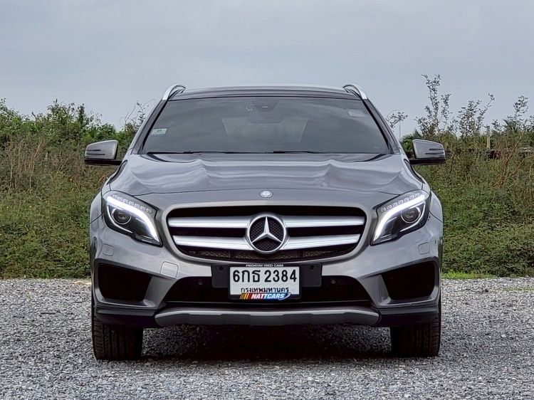 Mercedes-Benz GLA-Class 2017 GLA200 Sedan เบนซิน ไม่ติดแก๊ส เกียร์อัตโนมัติ เทา รูปที่ 2