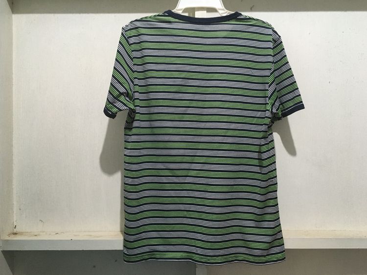 เสื้อยืด ลายริ้ว แบรนด์ UNIQLO สีดำขาวเขียว รูปที่ 2