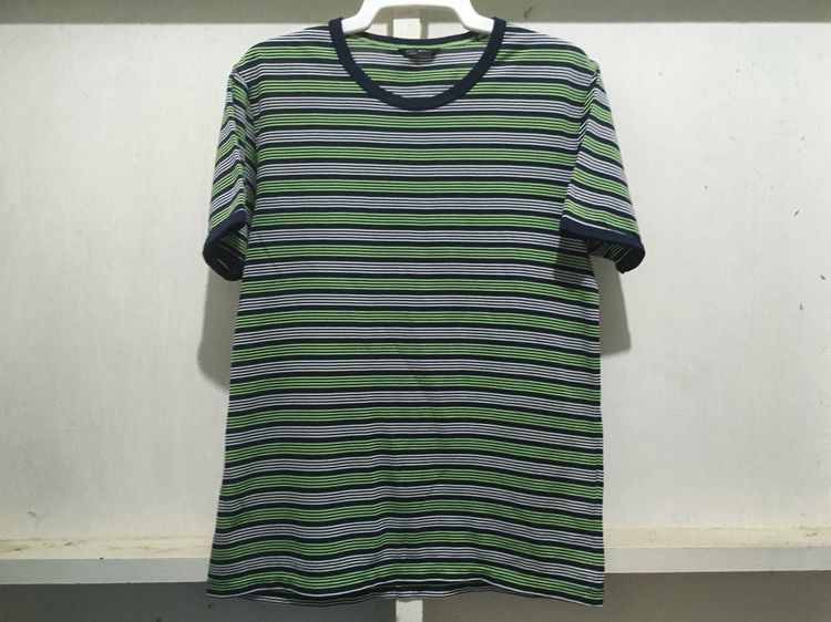 เสื้อทีเชิ้ต เสื้อยืด ลายริ้ว แบรนด์ UNIQLO สีดำขาวเขียว