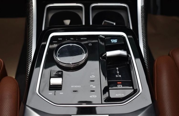 BMW รุ่นอื่นๆ 2022 รุ่นย่อยอื่นๆ Sedan ไฟฟ้า ไม่ติดแก๊ส เกียร์อัตโนมัติ ดำ รูปที่ 4