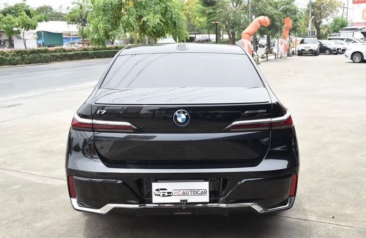 BMW รุ่นอื่นๆ 2022 รุ่นย่อยอื่นๆ Sedan ไฟฟ้า ไม่ติดแก๊ส เกียร์อัตโนมัติ ดำ รูปที่ 3
