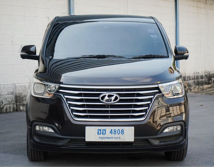 Hyundai H-1 2018 2.5 Deluxe Van āļāļĩāđāļāļĨ āđāļāļĩāļĒāļĢāđāļāļąāļāđāļāļĄāļąāļāļī āļāđāļģāļāļēāļĨ āļĢāļđāļāļāļĩāđ 2