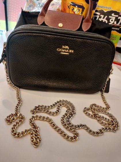 Used COACH Crossbody สะพายข้างหญิง 2 ซิป หนังทั้งใบ สีดำ สายโซ่ทอง  รูปที่ 4