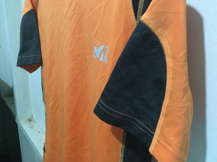 เสื้อคอกลม แบรนด์ MILLET สีส้มแถบดำ รูปที่ 5