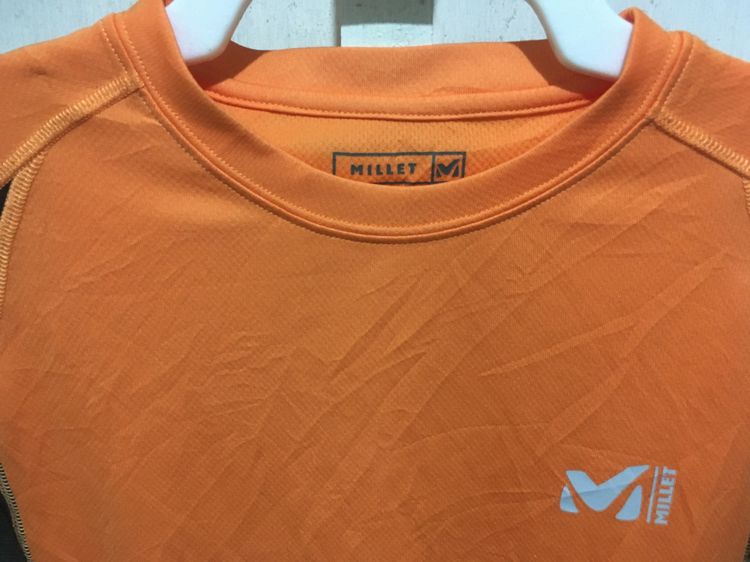 เสื้อคอกลม แบรนด์ MILLET สีส้มแถบดำ รูปที่ 3