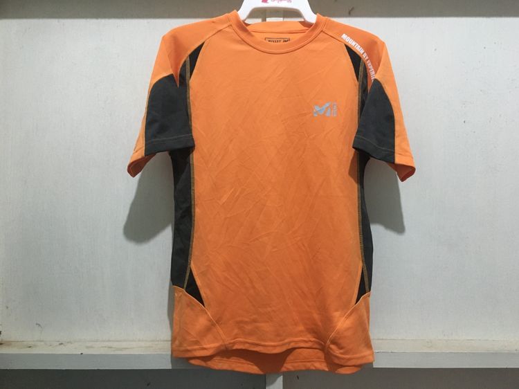 เสื้อคอกลม แบรนด์ MILLET สีส้มแถบดำ