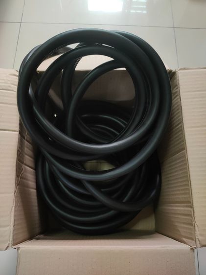 ยางกระดูกงู ยางกันลม ยางกันเสียง ติดตัวถังรถ