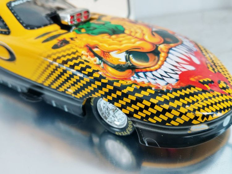 รถ oakley funny car Scotty Cannon สีเหลือง รูปที่ 12