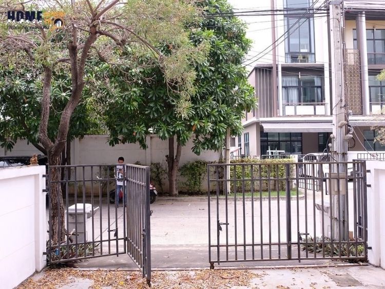 ไม่ใช่ ฟลอร่าวงศ์สว่าง ทาวน์โฮม3.5 ชั้นบ้านใหม่ ราคาเหลือเพียง 6.39 ล้าน จาก 6.8 ล้าน รถไฟฟ้าติวานนท์ รูปที่ 3