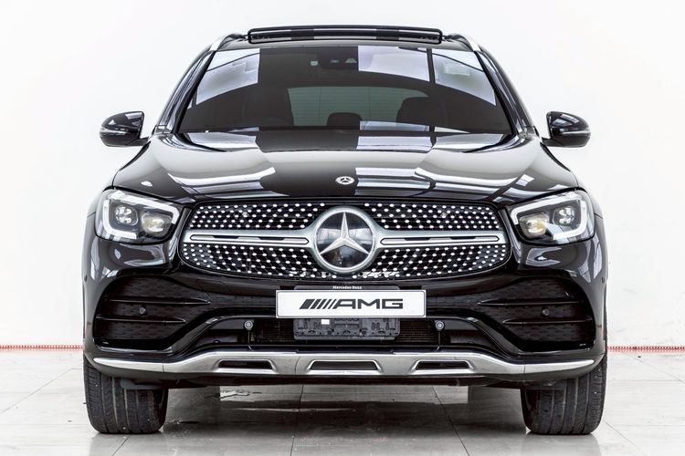 Mercedes-Benz GLC-Class 2022 GLC300e Sedan ไฮบริด ไม่ติดแก๊ส เกียร์อัตโนมัติ ดำ รูปที่ 4