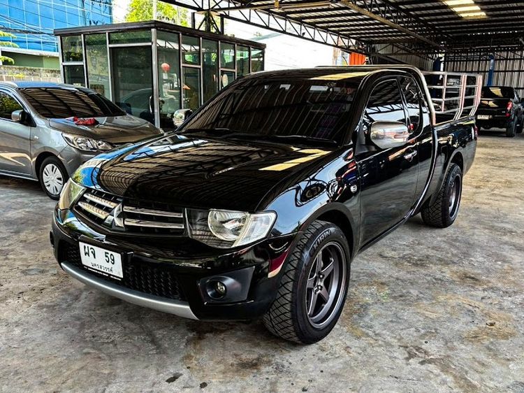 รถ Mitsubishi Triton 2.5 GLX สี ดำ