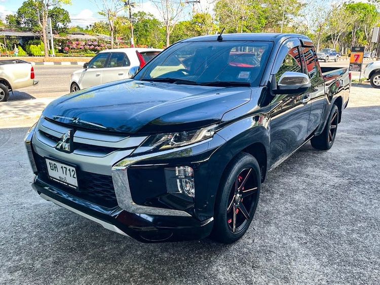 รถ Mitsubishi Triton All New Mega Cab 2.5 GLX สี ดำ