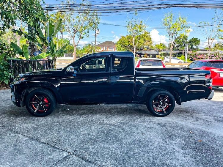 Mitsubishi Triton 2019 All New Mega Cab 2.5 GLX Pickup ดีเซล ไม่ติดแก๊ส เกียร์ธรรมดา ดำ รูปที่ 4