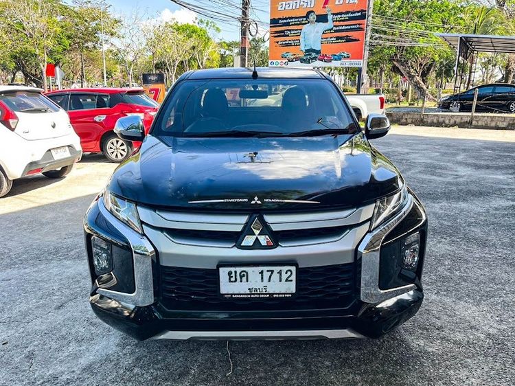 Mitsubishi Triton 2019 All New Mega Cab 2.5 GLX Pickup ดีเซล ไม่ติดแก๊ส เกียร์ธรรมดา ดำ รูปที่ 2
