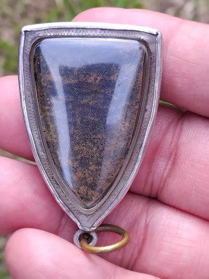 เหรียญหล่อพระพุทธชินราช พิมพ์หยดน้ำใหญ่ หลังจารมือ เนื้อทองผสม (ขันลงหิน) ปี 2510 พิมพ์ คม ชัด สวยสมบูรณ์ เก่า แท้ หายาก เลี่ยมเงินอย่างสวย  รูปที่ 3