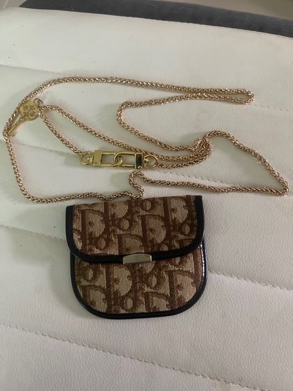 Dior coin