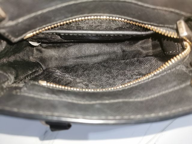 MK Mini Cross Body 5x7นิ้ว น่ารักมาก สภาพดี รูปที่ 6