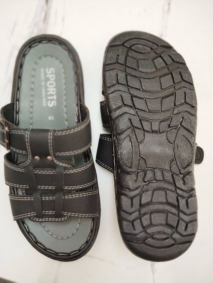 รองเท้าแตะหนัง รองเท้าผู้ชาย หนังเทียมราคาถูก แบบสวม รองเท้าถวายพระ รองเท้าสุภาพ งานทน ง่าย สบาย เก็บปลายทาง รูปที่ 6