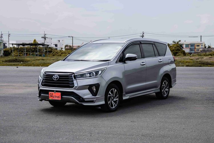 Toyota Innova 2021 2.8 Crysta Utility-car ดีเซล ไม่ติดแก๊ส เกียร์อัตโนมัติ เทา รูปที่ 3