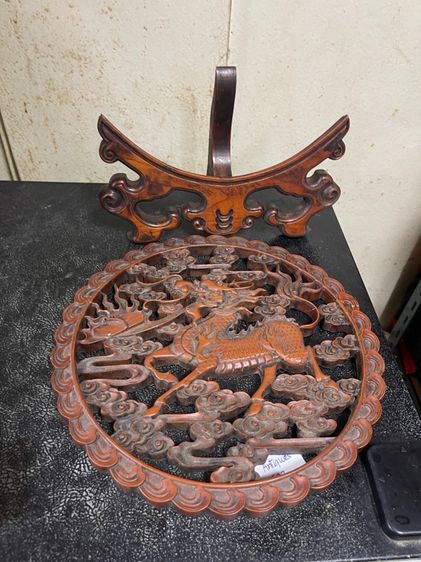 ลับแล แผ่นไม้แกะสลัก กิเลนสะสมA2 รูปที่ 6