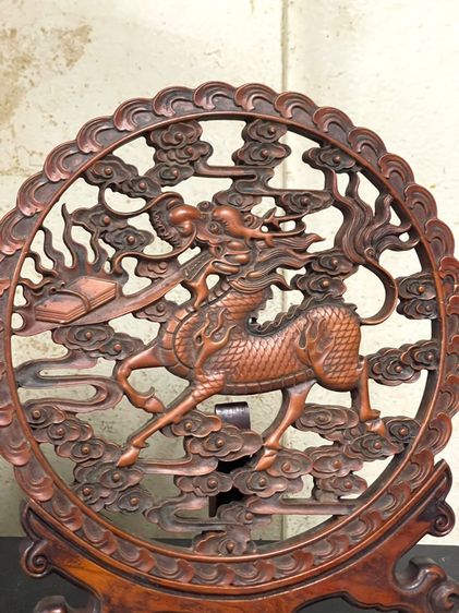 ลับแล แผ่นไม้แกะสลัก กิเลนสะสมA2 รูปที่ 7