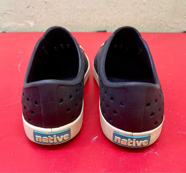 รองเท้า​เด็ก​ Native​ c13 ยาว 19.5 เซ็น แท้​มือสอง รูปที่ 2