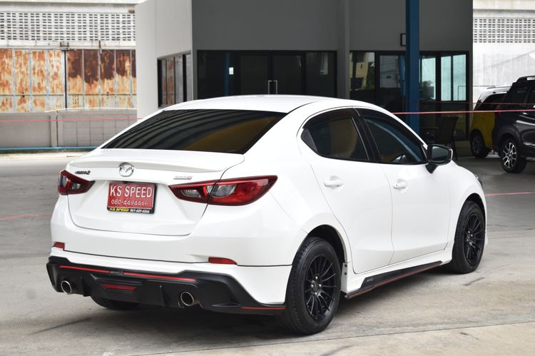 Mazda Mazda 2 2018 1.5 XD High Connect Sedan ดีเซล ไม่ติดแก๊ส เกียร์อัตโนมัติ ขาว รูปที่ 4