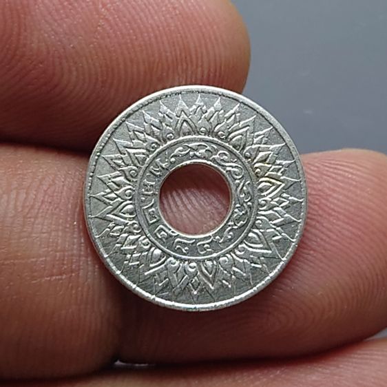 เหรียญสตางค์รู เนื้อเงิน ครบชุด 5-10-20 สตางค์ ลายกนกแข้งสิงห์ ปี พ.ศ.2484-2485 ผ่านใช้ รูปที่ 6