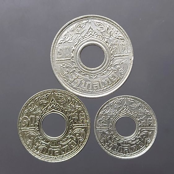 เหรียญไทย เหรียญสตางค์รู เนื้อเงิน ครบชุด 5-10-20 สตางค์ ลายกนกแข้งสิงห์ ปี พ.ศ.2484-2485 ผ่านใช้