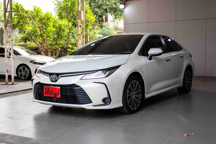 Toyota Altis 2021 1.8 GR Sport CVT Sedan เบนซิน ไม่ติดแก๊ส เกียร์อัตโนมัติ ขาว รูปที่ 3