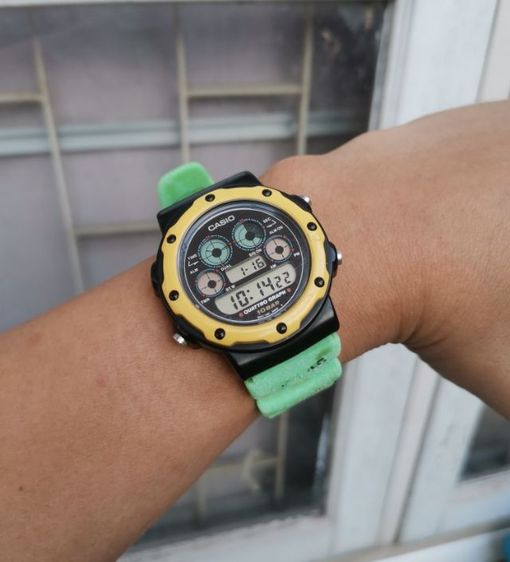 นาฬิกาวินเทจ Casio QGW-10 พร้อมสายเดิม หายากมาก ราคาแบ่งปันครับ รูปที่ 7