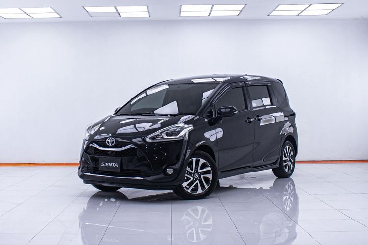 Toyota Sienta 2020 1.5 V Utility-car เบนซิน ไม่ติดแก๊ส เกียร์อัตโนมัติ ดำ